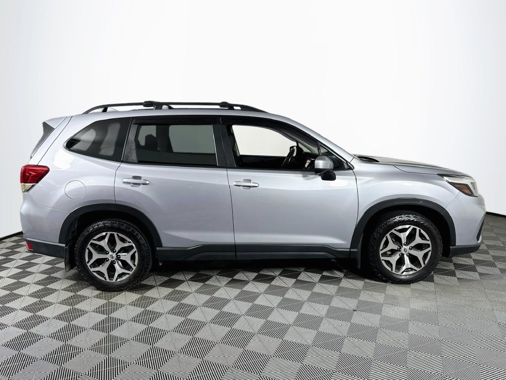 Used 2021 Subaru Forester Premium AWD/4WD image 8