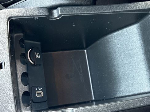 Used 2019 Jeep Cherokee Trailhawk image 29