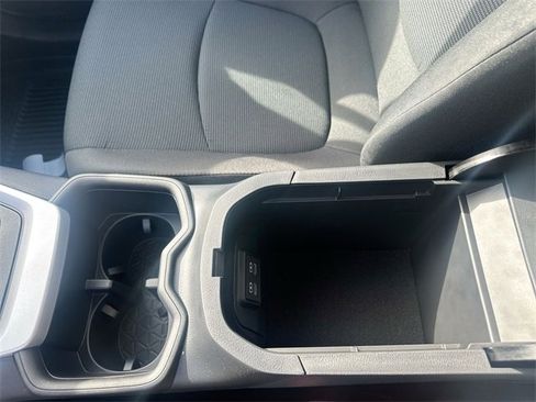 Used 2025 Toyota RAV4 LE image 29