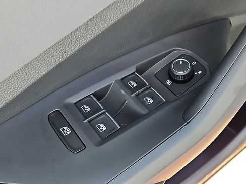 New 2025 Volkswagen Jetta SE image 14