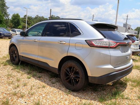Used 2015 Ford Edge SEL FWD image 10