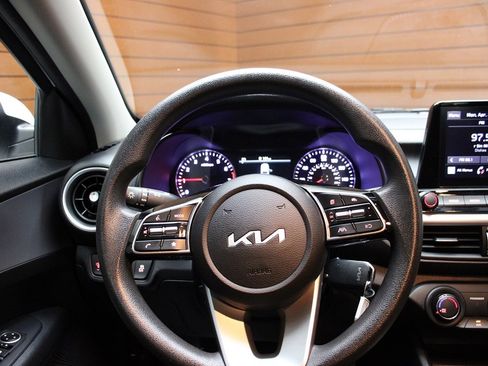 Used 2023 Kia Forte LX FWD image 30