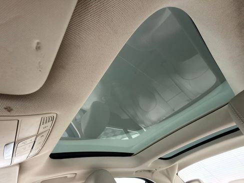 Used 2016 Mercedes-Benz C 300 4MATIC Sedan image 13