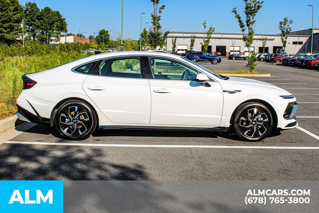 Used 2025 Hyundai Sonata SEL FWD image 5