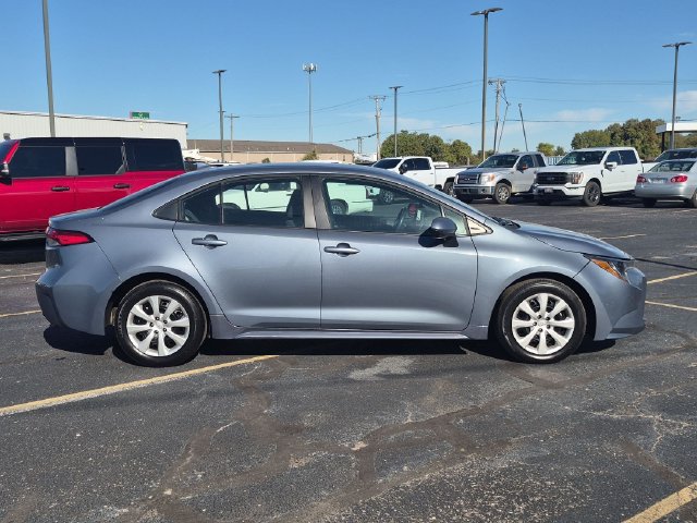 Used 2026 Toyota Corolla LE FWD image 9