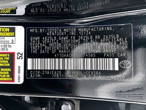 Used 2025 Toyota Camry SE image 29