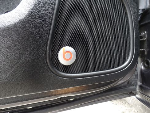 Used 2016 Chrysler 300 S w/ Light Group image 15