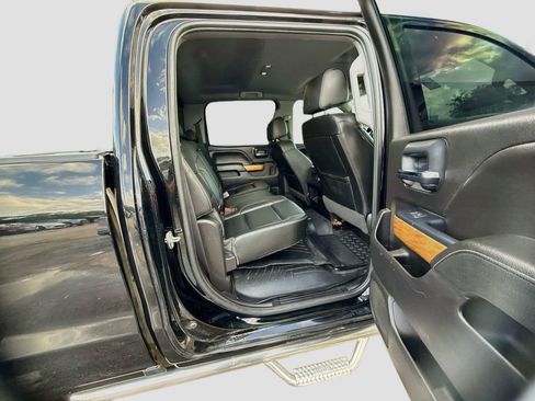 Used 2018 Chevrolet Silverado 2500 LTZ w/ LTZ Plus Package AWD/4WD image 26
