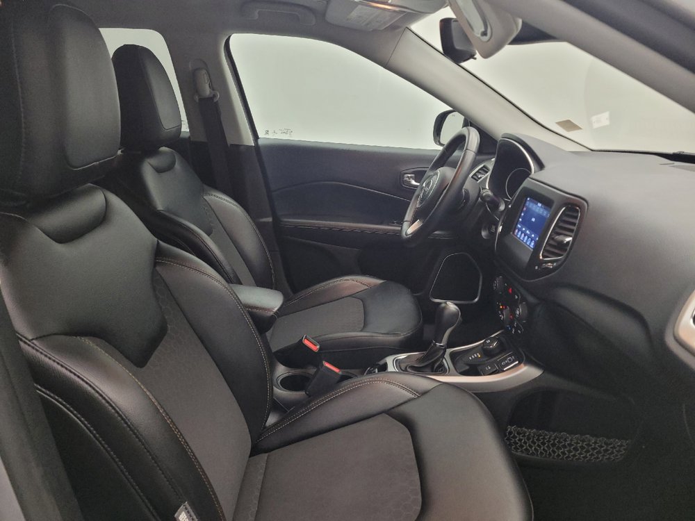Used 2019 Jeep Compass Latitude AWD/4WD image 21