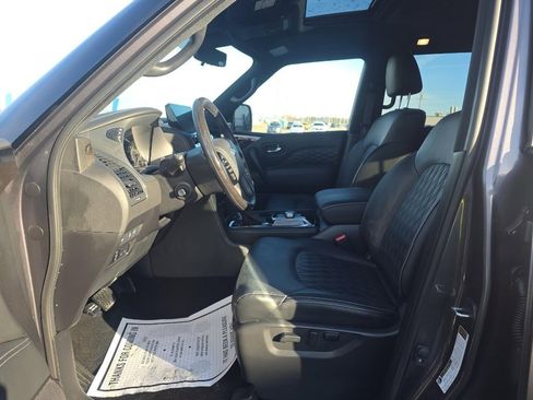 Used 2024 INFINITI QX80 Sensory image 5