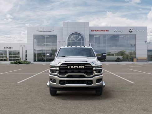 New 2026 RAM 3500 Tradesman w/ Chrome Appearance Group A AWD/4WD image 6