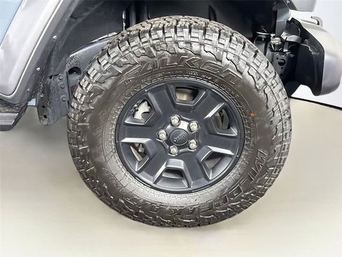 Used 2024 Jeep Wrangler Unlimited Sport AWD/4WD image 35