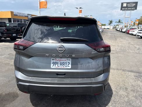 Used 2025 Nissan Rogue SV FWD image 15