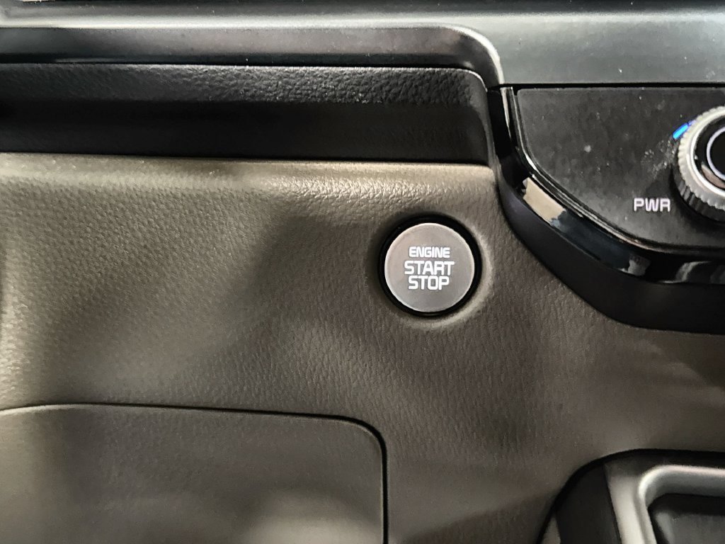 Used 2026 Kia Carnival LXS FWD image 24