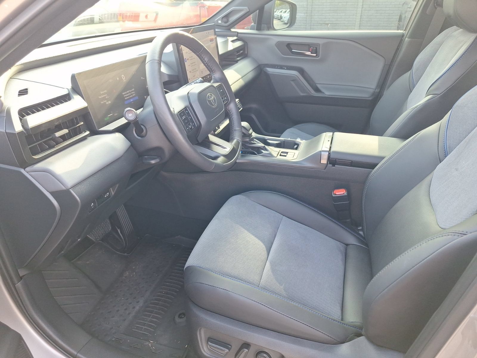 Used 2026 Toyota RAV4 XSE w/ Weather Package AWD/4WD image 14