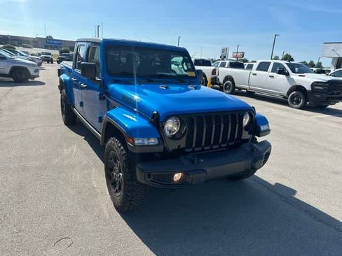Used 2023 Jeep Gladiator Sport AWD/4WD image 22