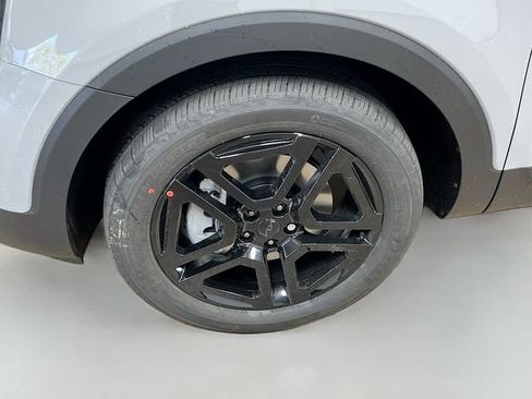 New 2025 Kia Telluride EX X-Line image 35