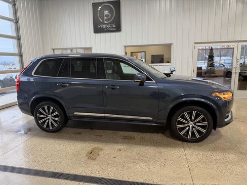 Used 2022 Volvo XC90 T8 Inscription image 42