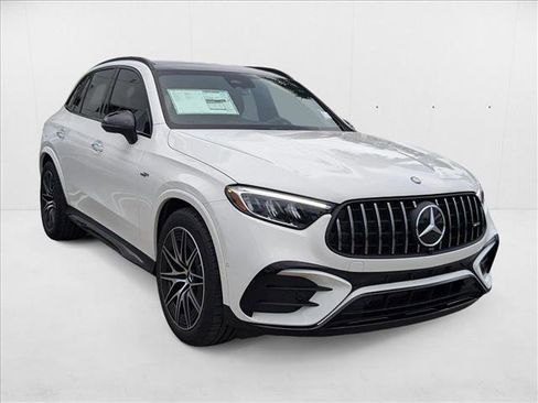 New 2025 Mercedes-Benz GLC 43 AMG 4MATIC image 6