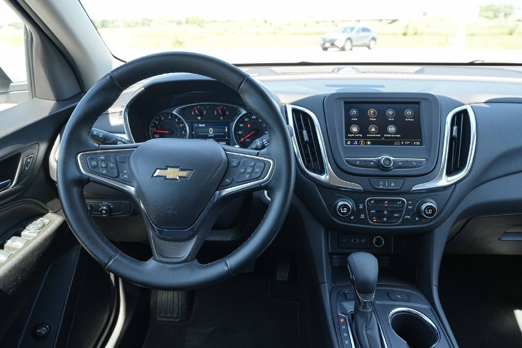 Used 2024 Chevrolet Equinox LT AWD/4WD image 30