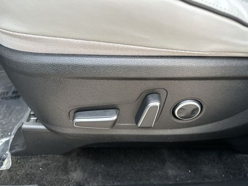 Used 2024 Hyundai Palisade SEL FWD image 14