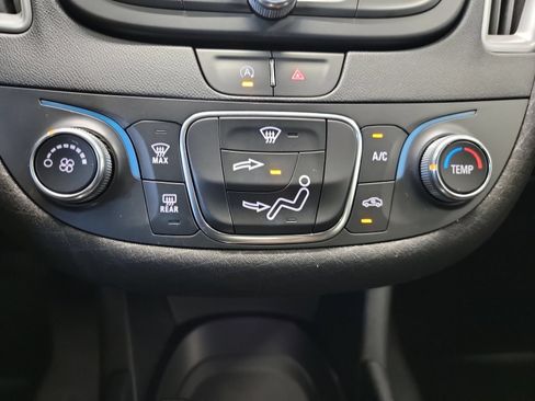 Used 2020 Chevrolet Malibu RS FWD image 21