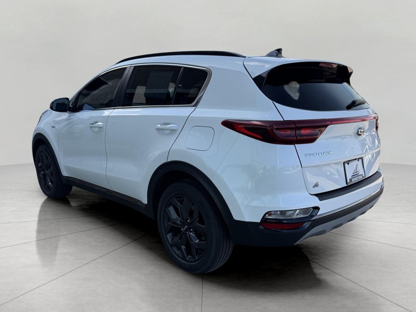 Used 2020 Kia Sportage S w/ S Sunroof Package AWD/4WD image 9