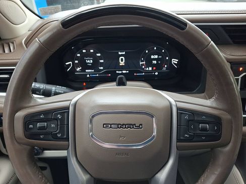 Certified 2024 GMC Yukon Denali w/ Denali Reserve Package AWD/4WD image 22