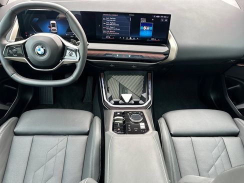 Used 2025 BMW X3 xDrive30i w/ Premium Package image 17