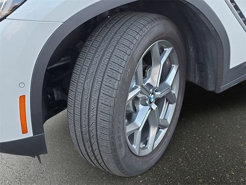 Used 2024 BMW X4 xDrive30i w/ Parking Assistance Package image 37