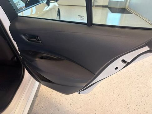 Used 2026 Toyota Corolla LE FWD image 38