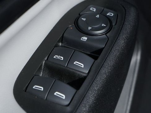 Used 2024 Chevrolet Equinox LS w/ LS Convenience Package image 15