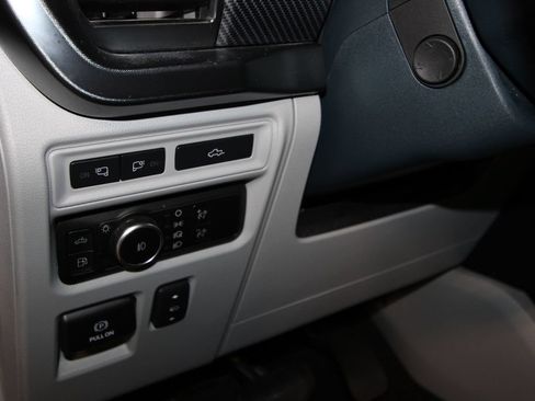 Used 2023 Ford F150 Limited AWD/4WD image 11