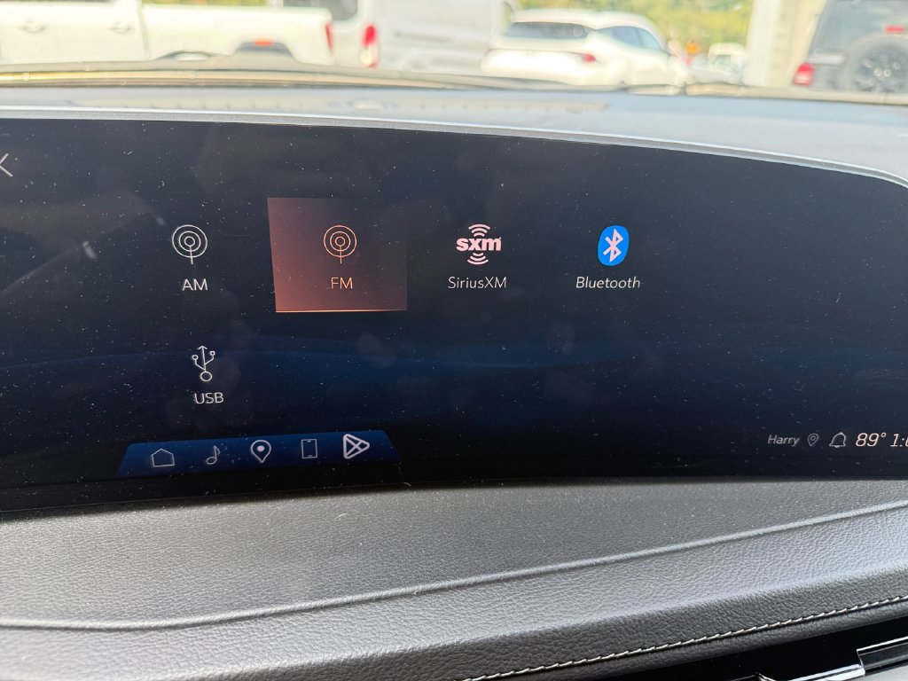 Used 2024 Cadillac XT4 Premium Luxury AWD/4WD image 17
