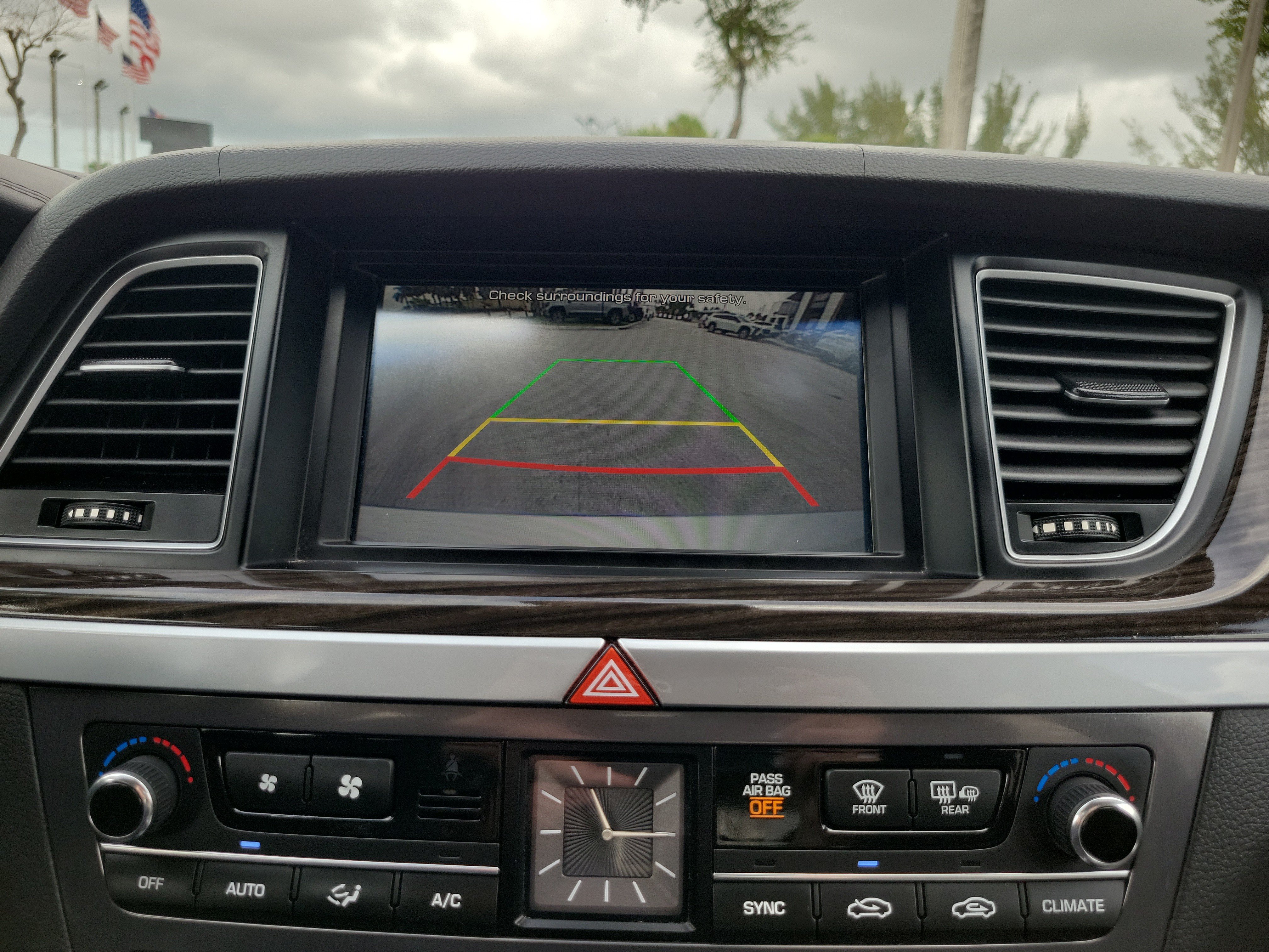 Used 2017 Genesis G80 3.8 RWD image 11