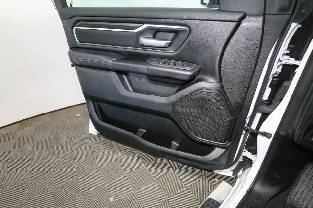 Used 2025 RAM 1500 Big Horn AWD/4WD image 37