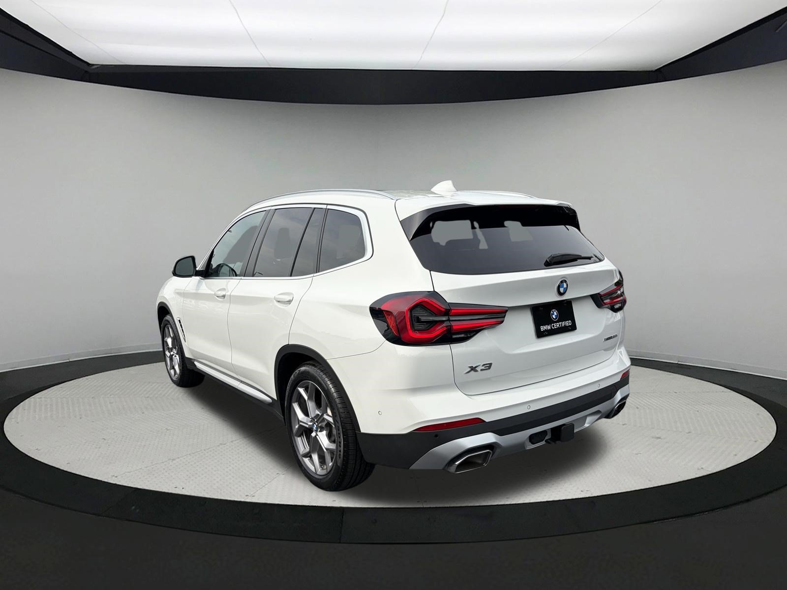 Certified 2023 BMW X3 xDrive30i w/ Premium Package AWD/4WD image 3