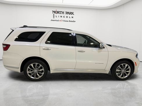 Used 2023 Dodge Durango Citadel RWD image 2