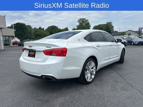 Used 2017 Chevrolet Impala Premier w/ Enhanced Convenience Package FWD image 4