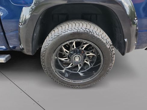 Used 2019 RAM 1500 Big Horn AWD/4WD image 14