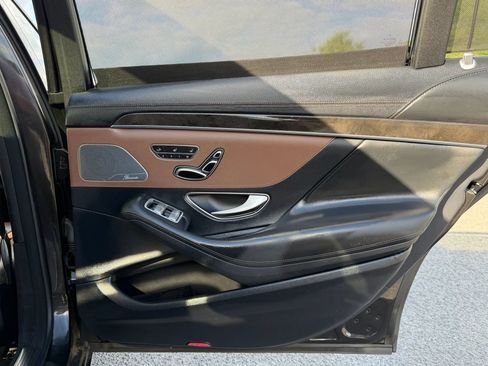Used 2014 Mercedes-Benz S 550 Sedan w/ Edition 1 Package image 29