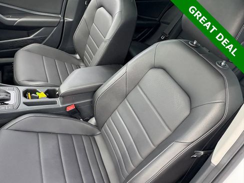 Used 2021 Volkswagen Jetta SE image 28