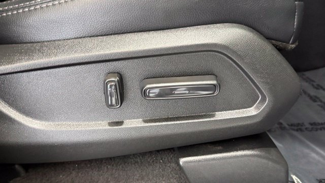 Used 2025 Honda Pilot EX-L image 25