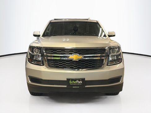 Used 2018 Chevrolet Suburban LT AWD/4WD image 2