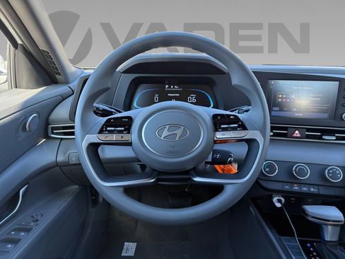 New 2026 Hyundai Elantra SE image 10