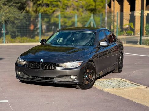 Used 2014 BMW 320i Sedan RWD image 21