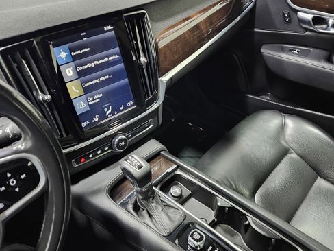 Used 2018 Volvo S90 T5 Momentum w/ Protection Package image 29