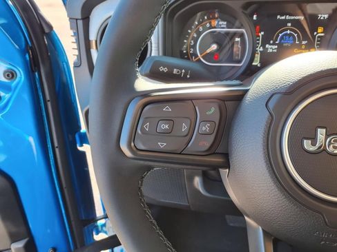 New 2025 Jeep Gladiator Sport image 14