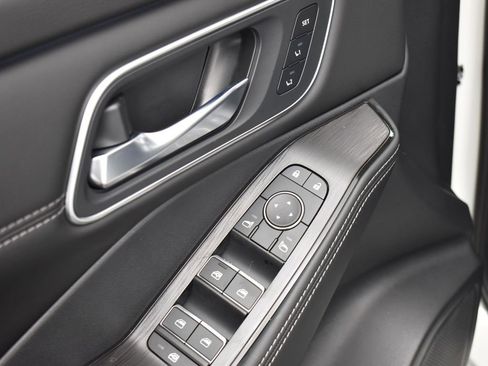 New 2026 Nissan Rogue Platinum w/ Platinum Premium Package image 16