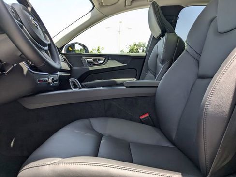 New 2025 Volvo XC60 B5 Core w/ Climate Package image 25